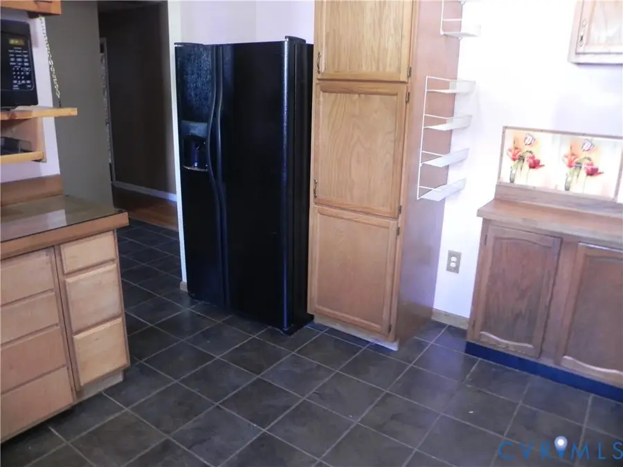 6413 Lythgoe Avenue, North Chesterfield, VA 23234 - #3