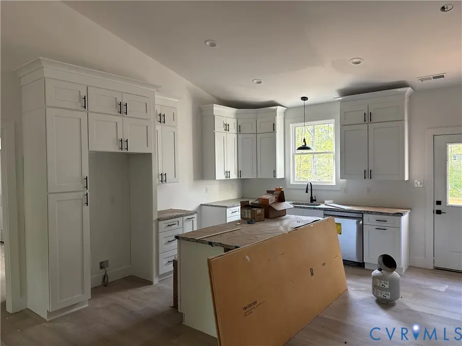 716 Pine Harbour Drive, Mineral, VA 23117 - #2
