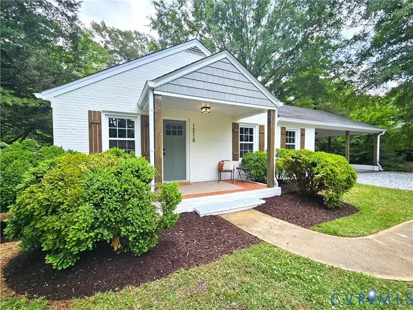 1218 W Osborn Road, Farmville, VA 23901