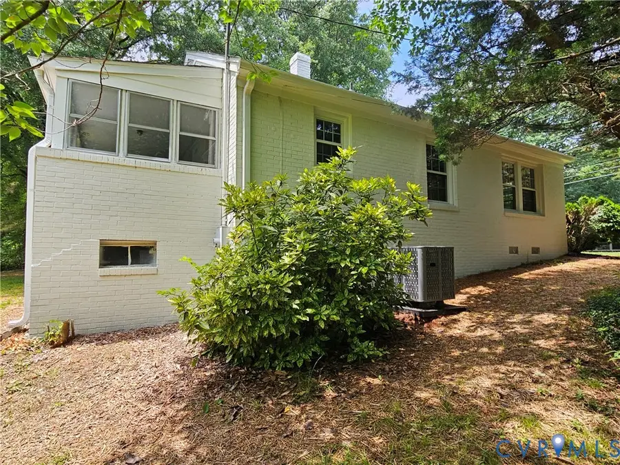 1218 W Osborn Road, Farmville, VA 23901 - #3