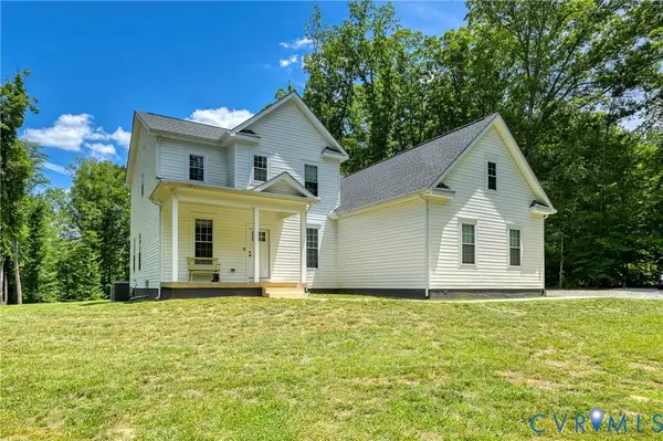 4528 E Old Mountain Road, Louisa, VA 23093