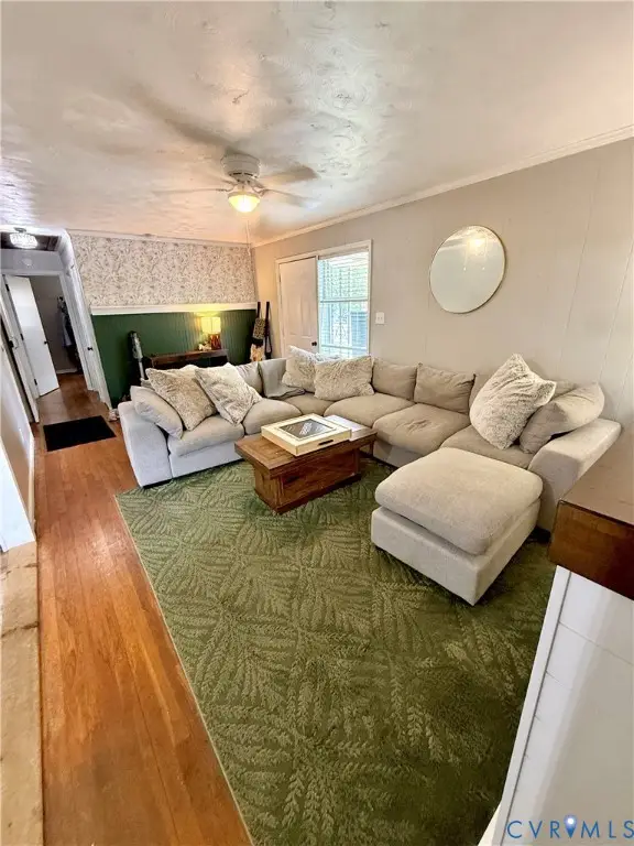 14232 Central Avenue, Chester, VA 23836 - #2