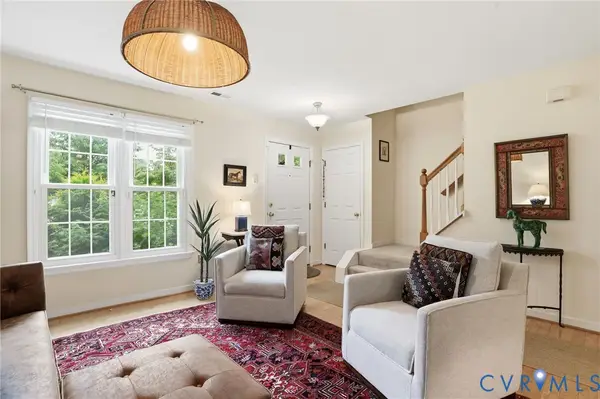 299 Robinson Street #8, Ashland, VA 23005