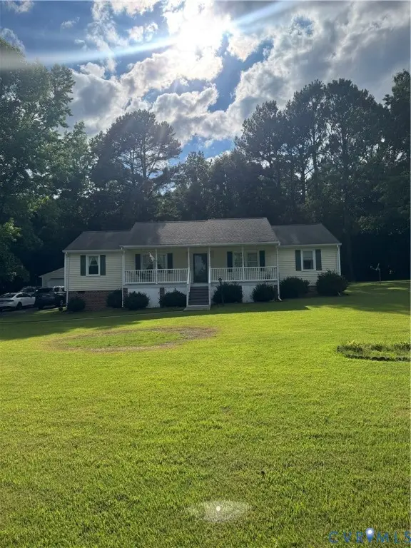 12380 Chester Drive, Disputanta, VA 23842