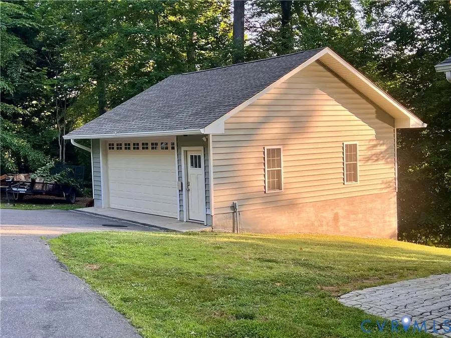 6531 Lakeside Drive, Quinton, VA 23141 - #2