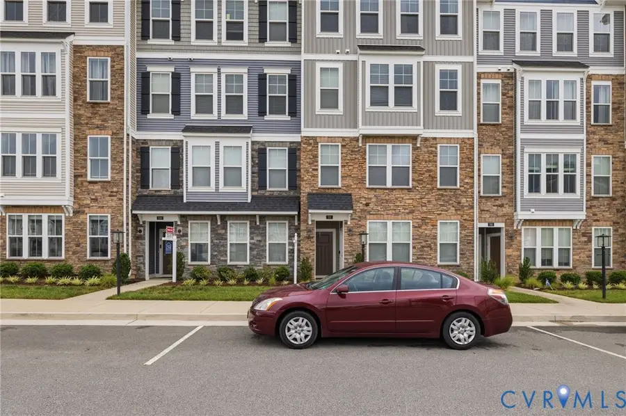 707 Mccormick Farm Drive #B, Glen Allen, VA 23060 - #3