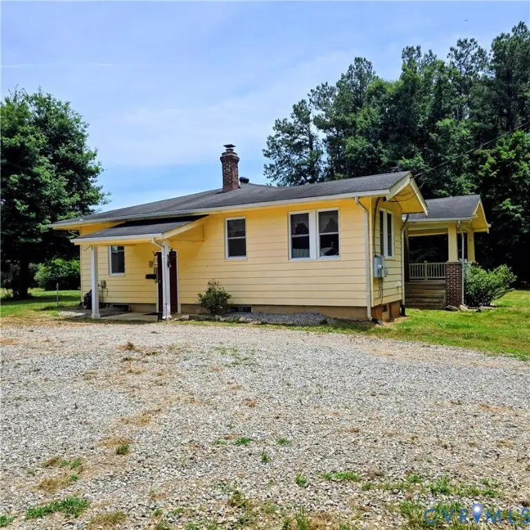 2320 Monroe Avenue, Victoria, VA 23974 - #3