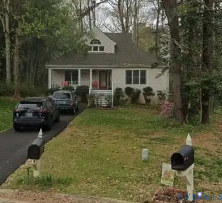 14302 Woods Walk Lane, Midlothian, VA 23112