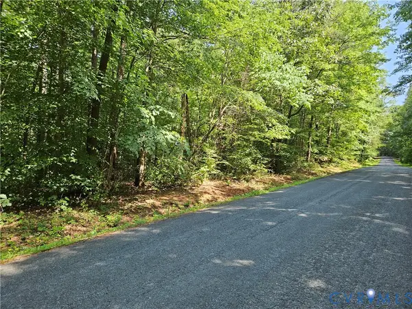 9 Ac Childress Road, Dillwyn, VA 23936