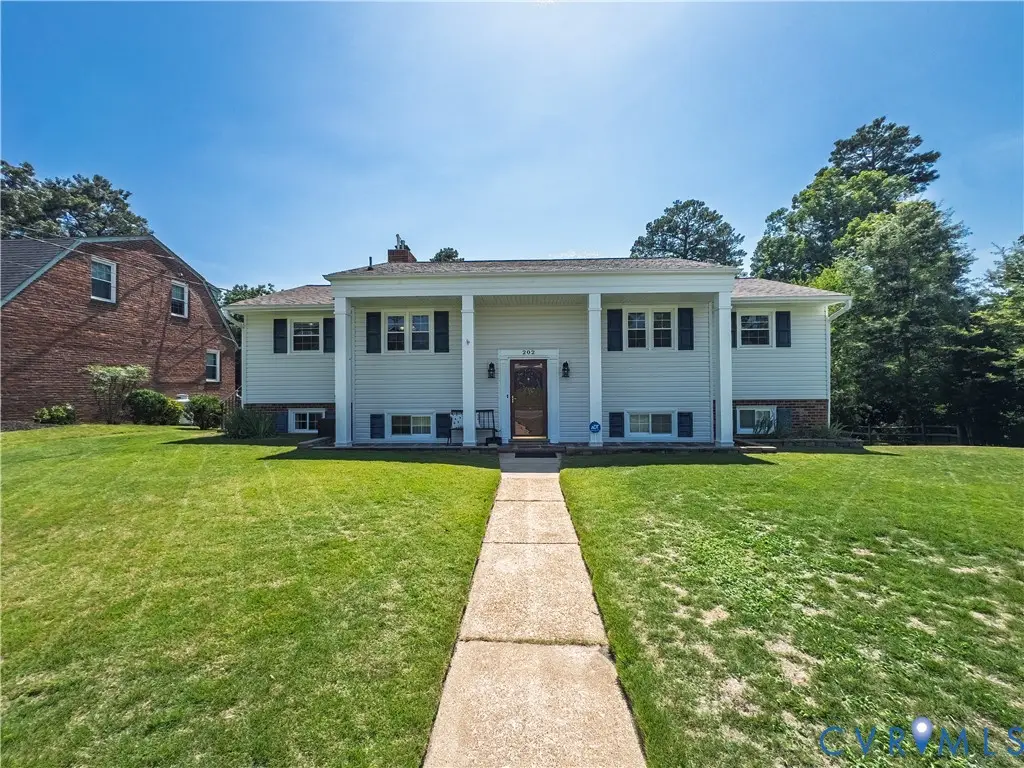 202 Nottingham Drive, Colonial Heights, VA 23834 - #1
