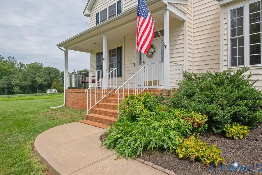 16114 Taylor Ridge Lane, Beaverdam, VA 23015 - #2