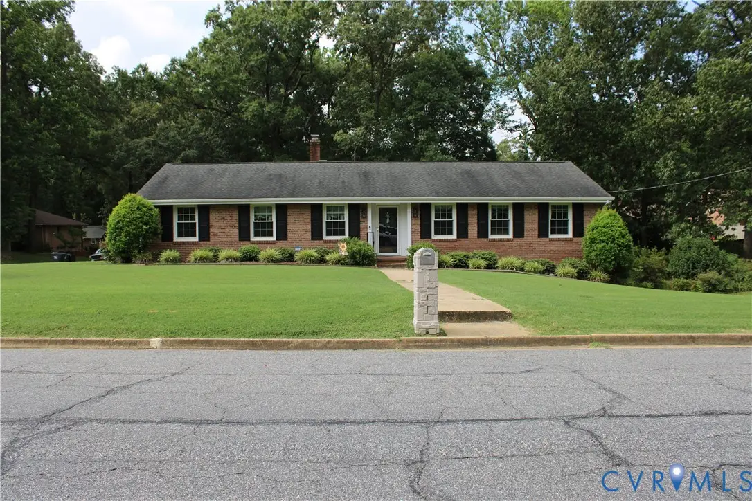 1117 Oakwood Drive, Colonial Heights, VA 23834 - #1