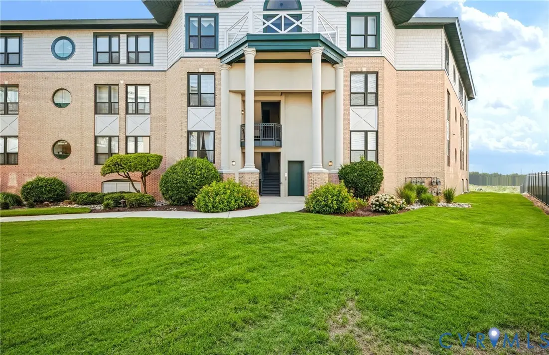 3244 Page Avenue #304, Virginia Beach, VA 23451 - #1