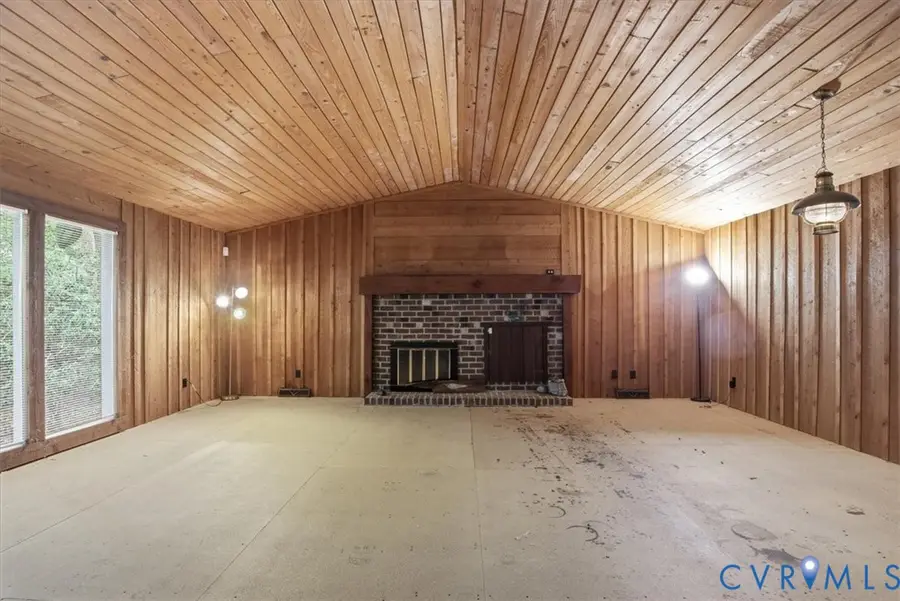 7581 Granny Valley Road, Gloucester, VA 23061 - #2