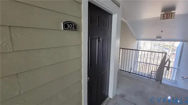 604 Bristol Village Dr #302, Midlothian, VA 23114