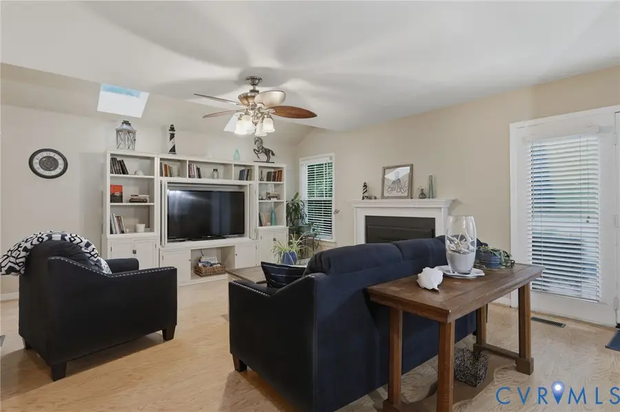 5811 Ridge Point Road, Midlothian, VA 23112 - #2