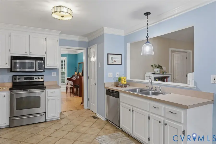 5811 Ridge Point Road, Midlothian, VA 23112 - #3
