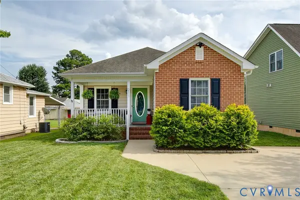 211 Cloverhill Avenue, Colonial Heights, VA 23834