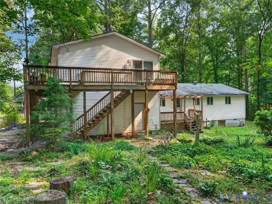 64 Lakeside Drive, Columbia, VA 23038 - #2