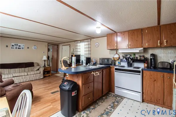 151 Ford Trail, Bracey, VA 23919