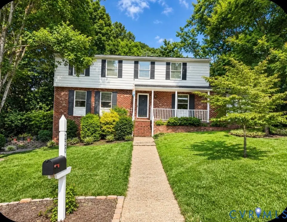 220 Huntington Road, Colonial Heights, VA 23834 - #1