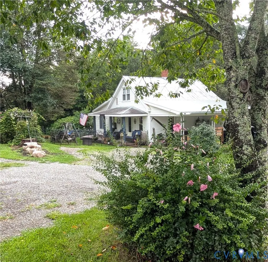 825 Macks Mountain Road, Indian Valley, VA 24105 - #1