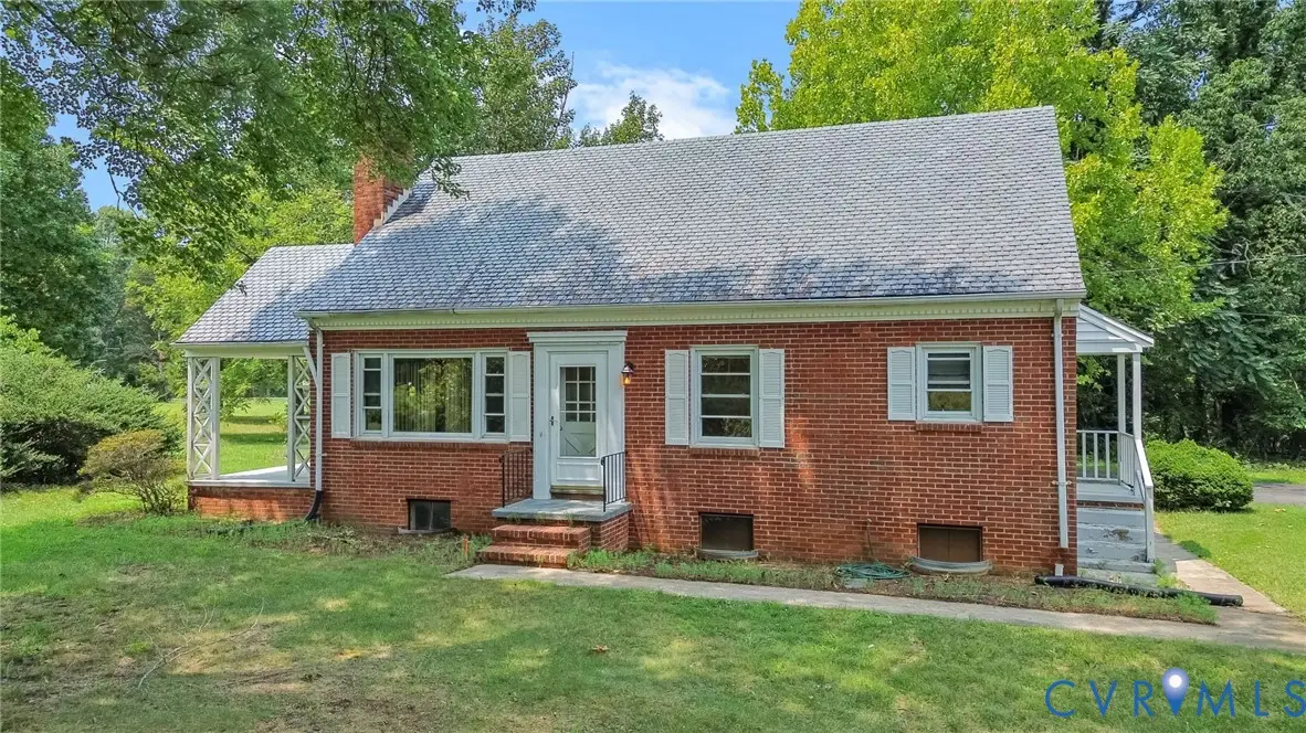 27039 N James Madison Highway, New Canton, VA 23123 - #1