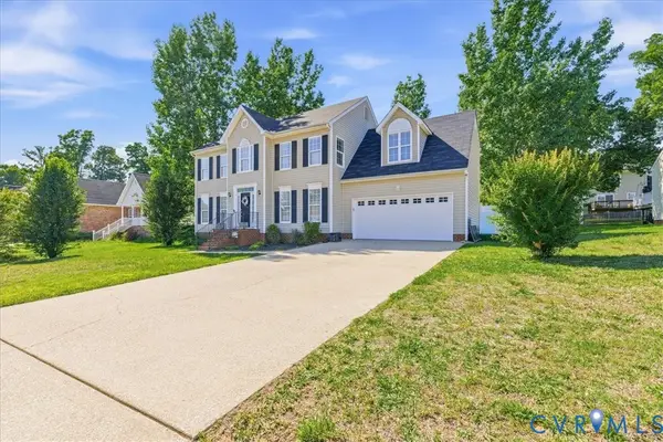 3136 Poplar View Pl, Chester, VA 23831