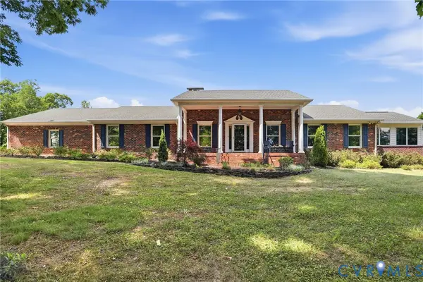 13300 W Patrick Henry Road, Doswell, VA 23047