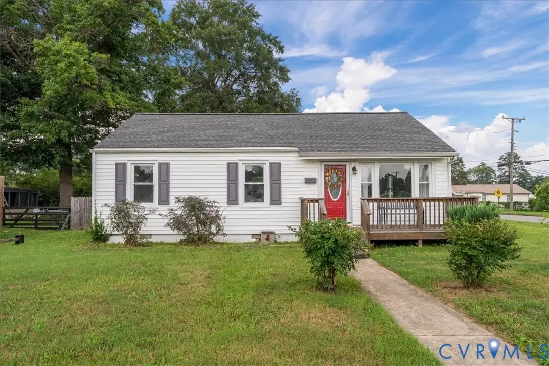 32 E Gray Street, Sandston, VA 23150 - #1