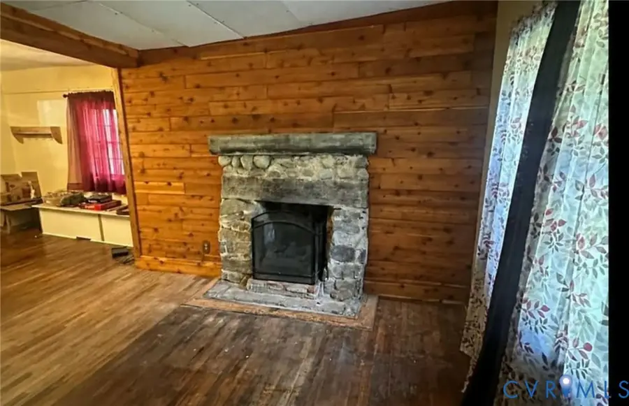1522 Dinwiddie Avenue, Hopewell, VA 23860 - #2