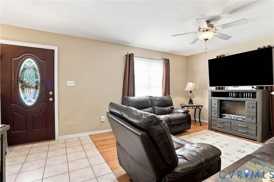6401 Poplar Rd, Quinton, VA 23141 - #3