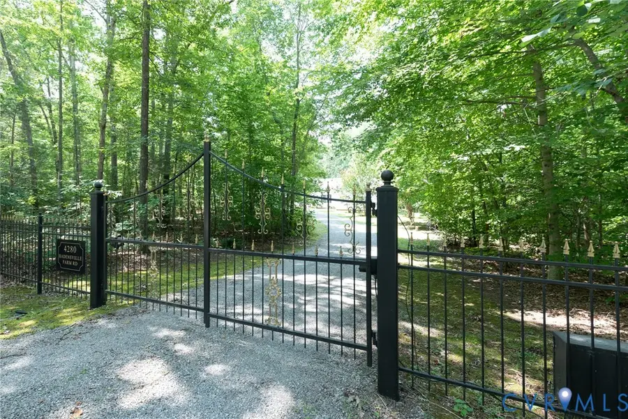 4280 Hadensville Farm Road, Mineral, VA 23117 - #2