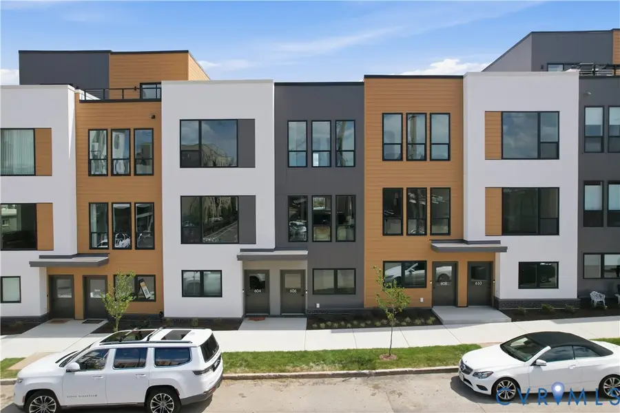 112 Manchester Mews, Richmond, VA 23224 - #2