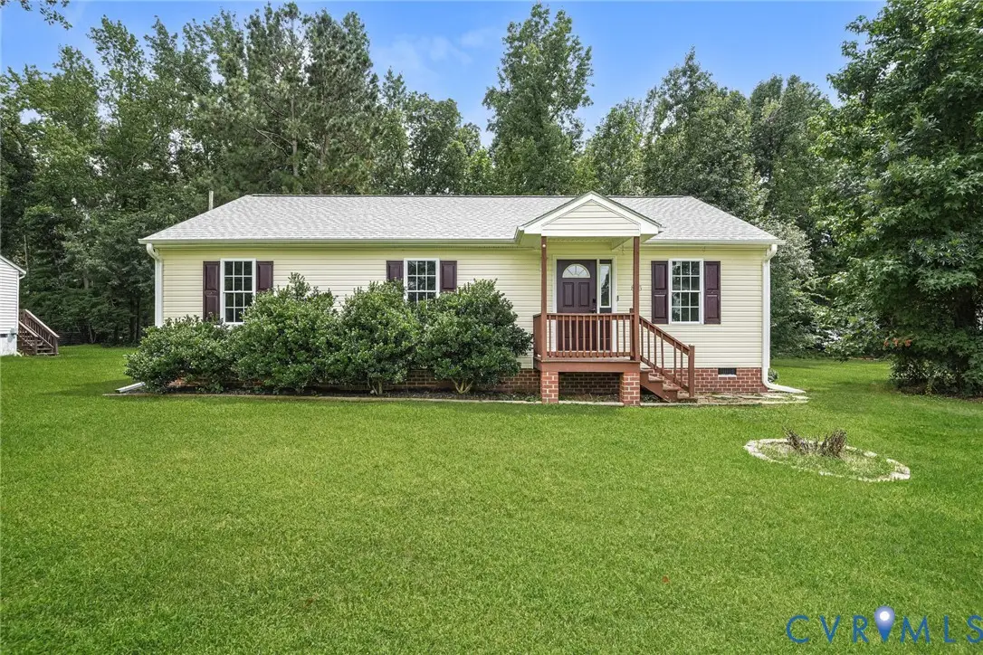 825 Nottoway Avenue, Blackstone, VA 23824 - #1
