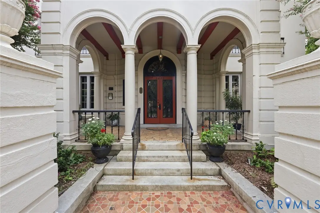 2235 Monument Avenue #U8, Richmond, VA 23220 - #1