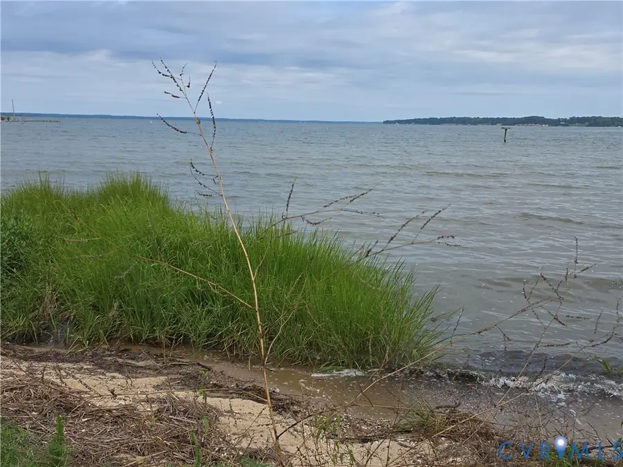 167 Pirates Bluff, Laneview, VA 22504 - #2