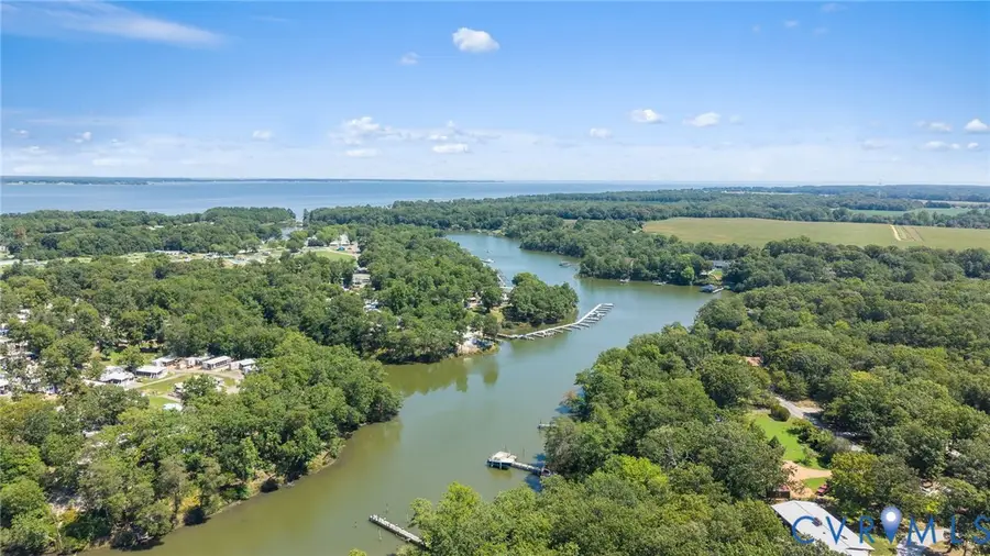 379 Mallard Drive, Hardyville, VA 23070 - #2