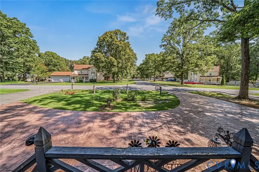 3501 Mineola Drive, Chester, VA 23831 - #3