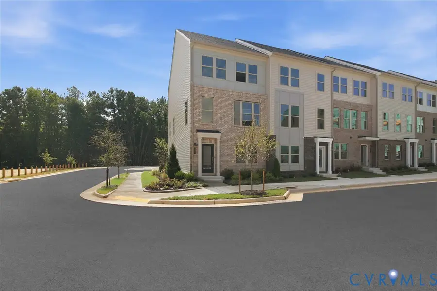 10219 Albatross Avenue, Dale, VA 23112 - #2