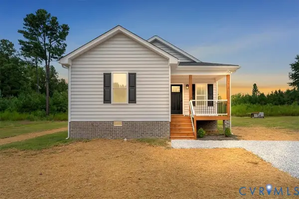 1010 Nottoway Avenue, Blackstone, VA 23824