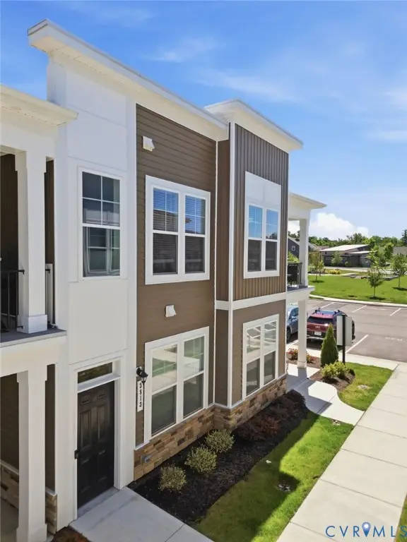 3813 Maze Runner Drive, Midlothian, VA 23112