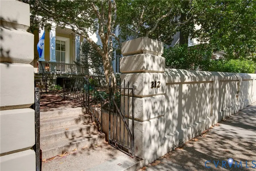 212 W Franklin Street #U204, Richmond, VA 23220 - #2
