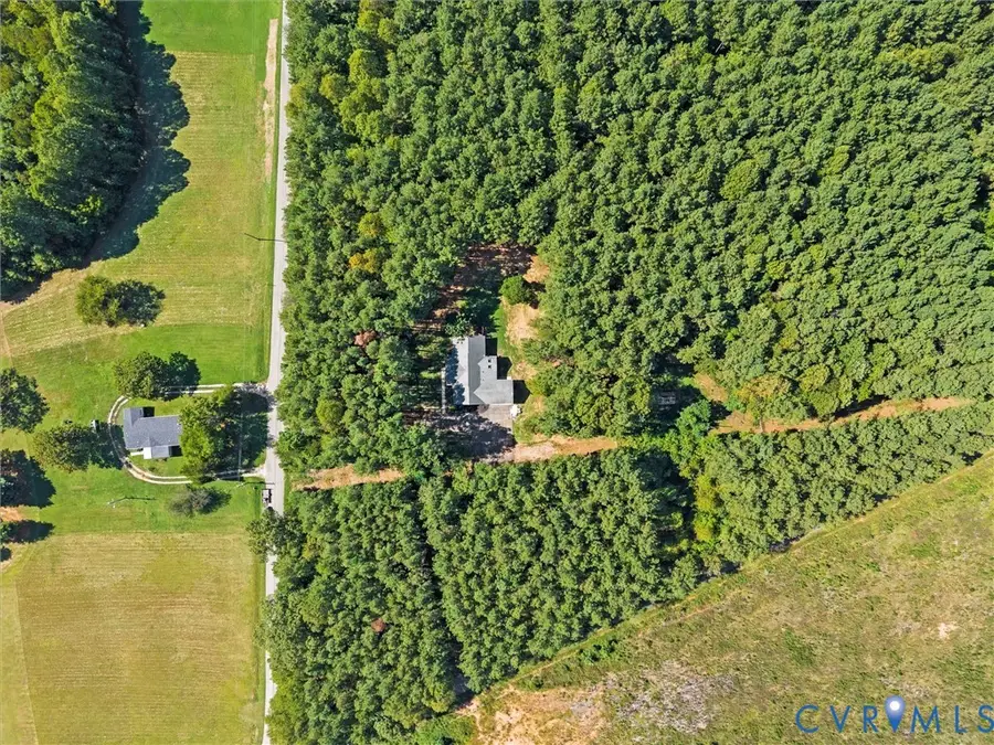 12 Henderson Road, New Canton, VA 23123 - #3