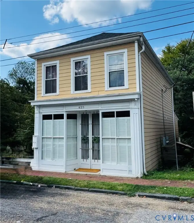 625 Grove Avenue, Petersburg, VA 23803 - #1