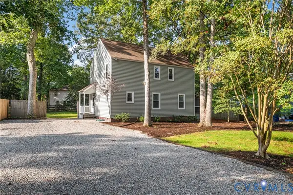 10331 Genlou Road, Chester, VA 23832