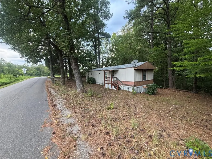 1579 Sunken Meadow Road, Spring Grove, VA 23881 - #2