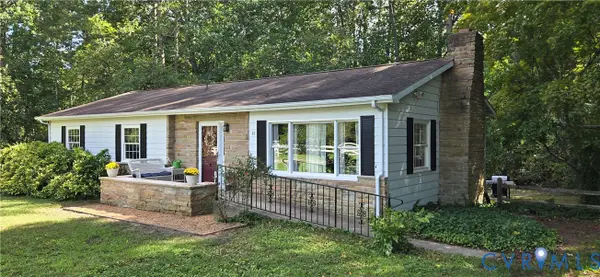 45 Middle Road, Lancaster, VA 22503