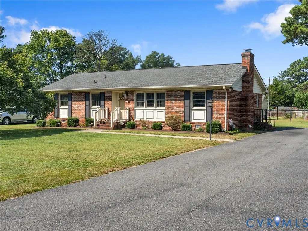 8165 Greenview Road, Mechanicsville, VA 23111 - #1