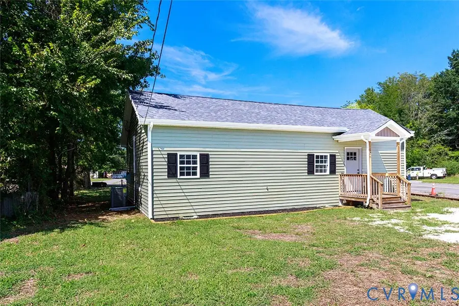 526 W Main Street, Waverly, VA 23890 - #3